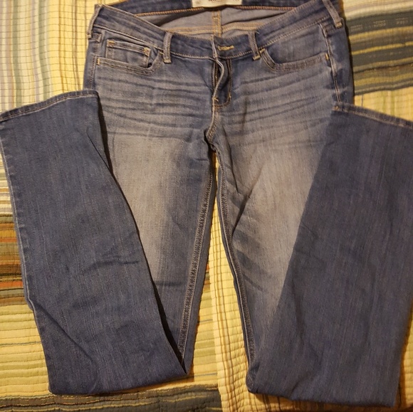 Hollister Jeans 7L (28w 34l) - Picture 3 of 3